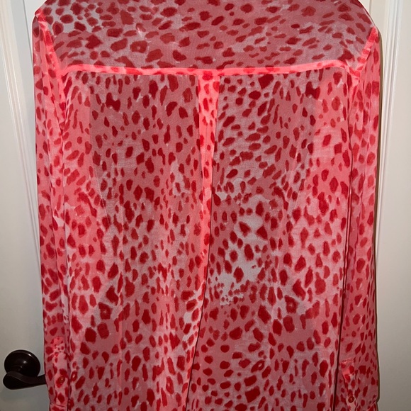 A.N.A. Womens Shirt size L Pink red leopard Long Sleeve Pockets Lightweight - Picture 8 of 10
